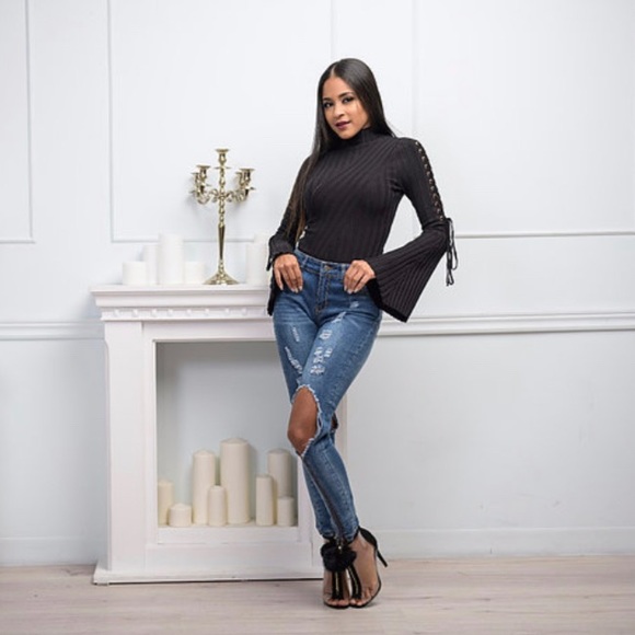 Belloved Bodysuit🍁🍃🍂 - Picture 3 of 4